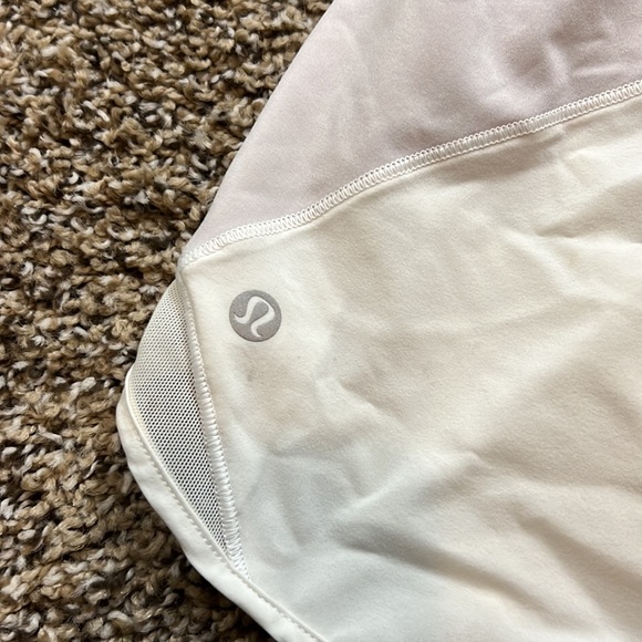 Lululemon shorts - Picture 4 of 5
